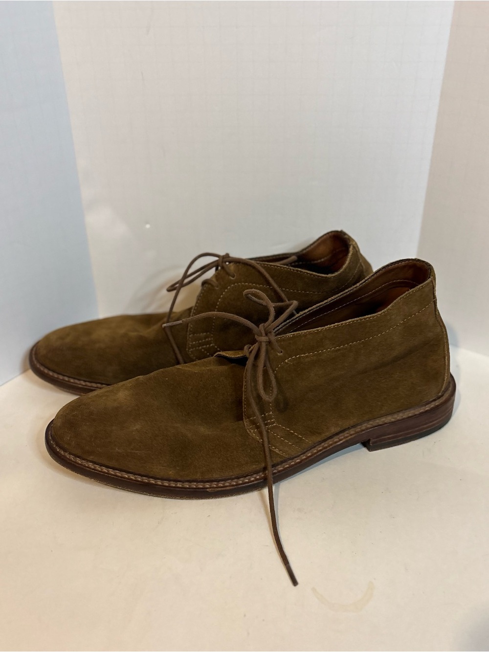 Express Men's brown Suede Chukka Boots